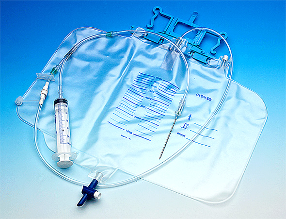 Thoracentesis paracentesis sets
with non-return valves